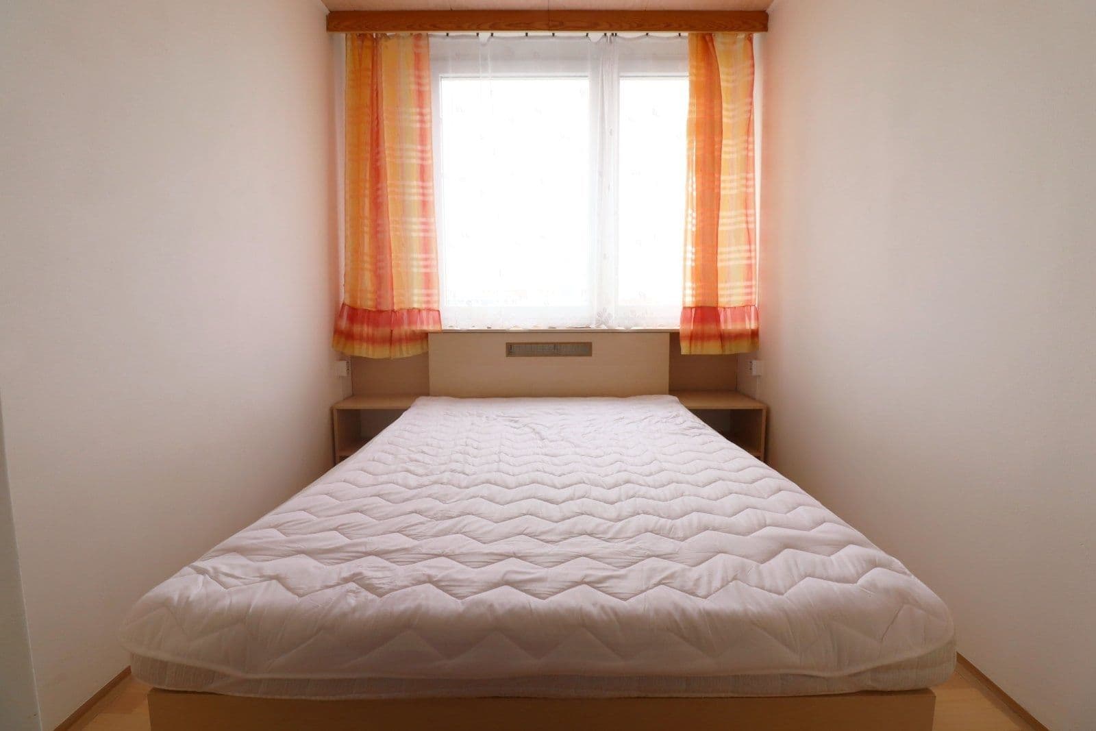 Prenájom bytu 3-izbový 53 m², Lodžská, Praha, Praha Prenájom bytu 3-izbový 53 m², Lodžská, Praha, Praha