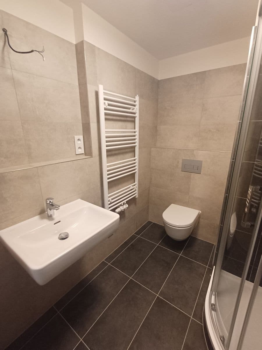 Prenájom bytu 2-izbový 42 m², Fabiánové, Praha, Praha Prenájom bytu 2-izbový 42 m², Fabiánové, Praha, Praha