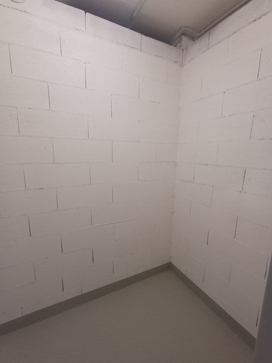 Prenájom bytu 2-izbový 42 m², Fabiánové, Praha, Praha Prenájom bytu 2-izbový 42 m², Fabiánové, Praha, Praha