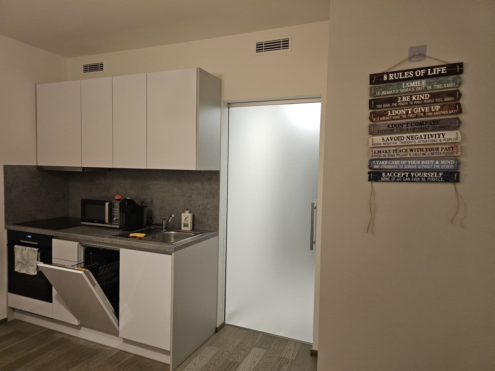 Prenájom bytu 38 m², Kurta Konráda, Praha, Praha Prenájom bytu 38 m², Kurta Konráda, Praha, Praha