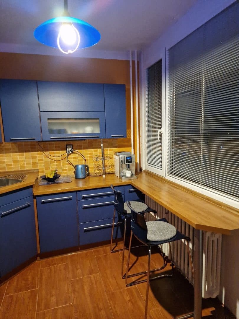 Prenájom bytu 3-izbový 79 m², Libušina, Liberec, Liberecký kraj Prenájom bytu 3-izbový 79 m², Libušina, Liberec, Liberecký kraj