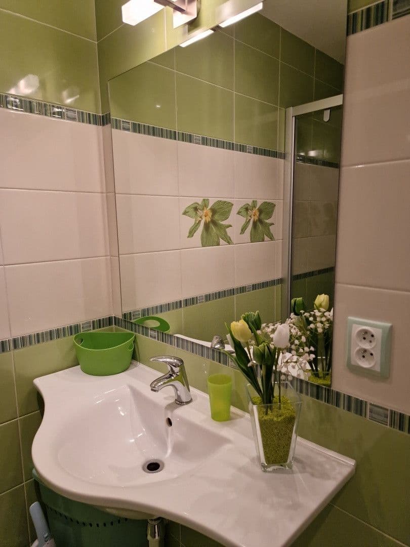 Prenájom bytu 3-izbový 79 m², Libušina, Liberec, Liberecký kraj Prenájom bytu 3-izbový 79 m², Libušina, Liberec, Liberecký kraj