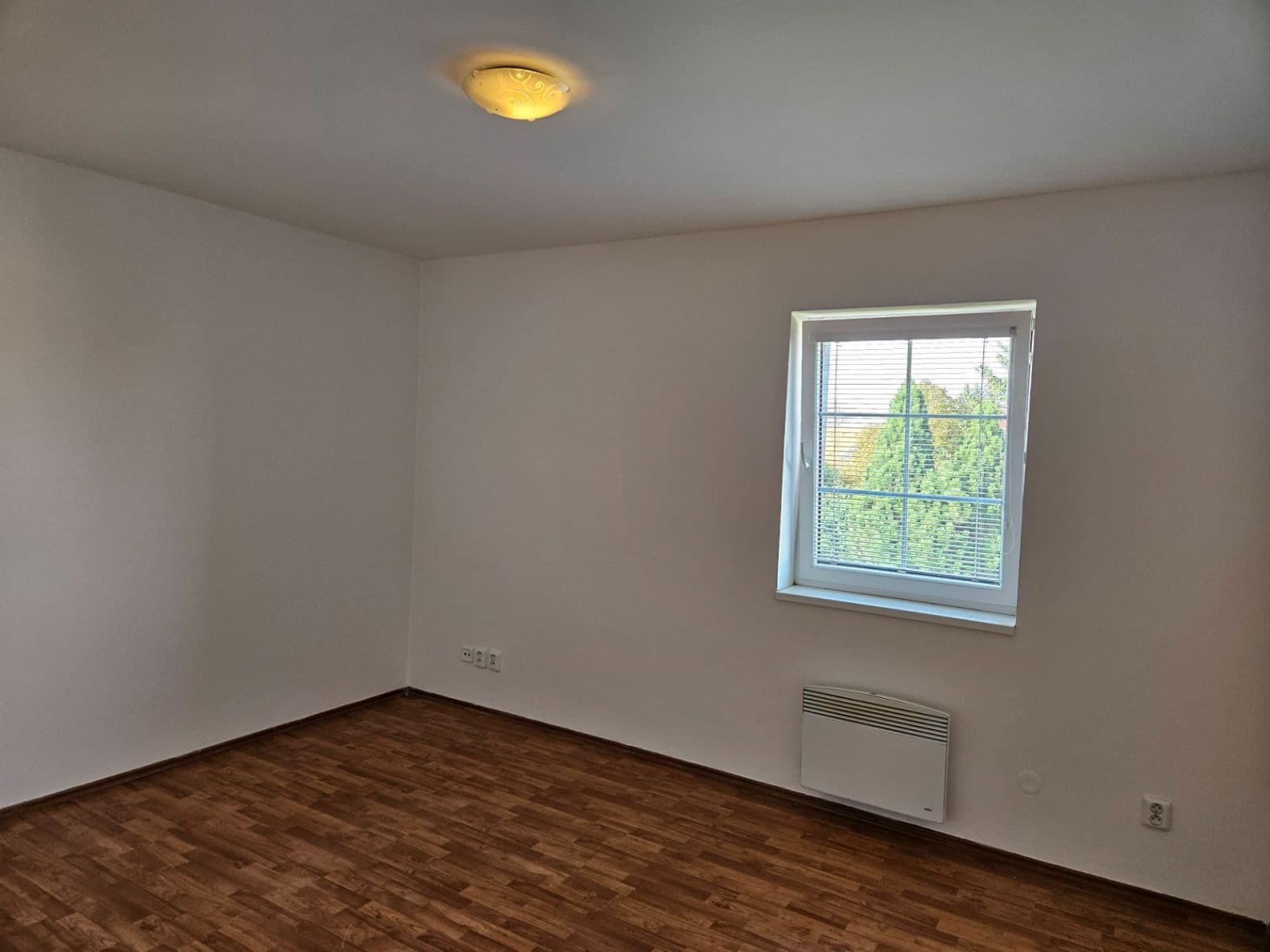 Prenájom bytu 2-izbový 53 m², Úhonická, Jeneč, Středočeský kraj Prenájom bytu 2-izbový 53 m², Úhonická, Jeneč, Středočeský kraj