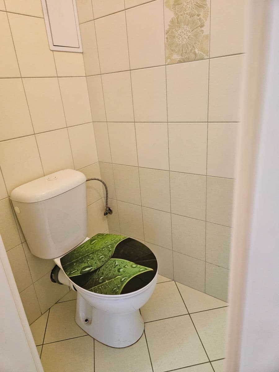 Prenájom bytu 2-izbový 53 m², Úhonická, Jeneč, Středočeský kraj Prenájom bytu 2-izbový 53 m², Úhonická, Jeneč, Středočeský kraj