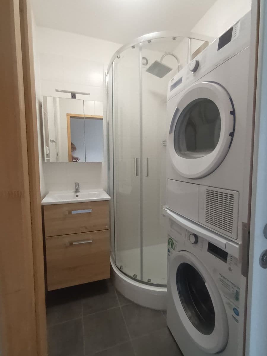 Prenájom bytu 2-izbový 55 m², Zelenečská, Praha, Praha Prenájom bytu 2-izbový 55 m², Zelenečská, Praha, Praha