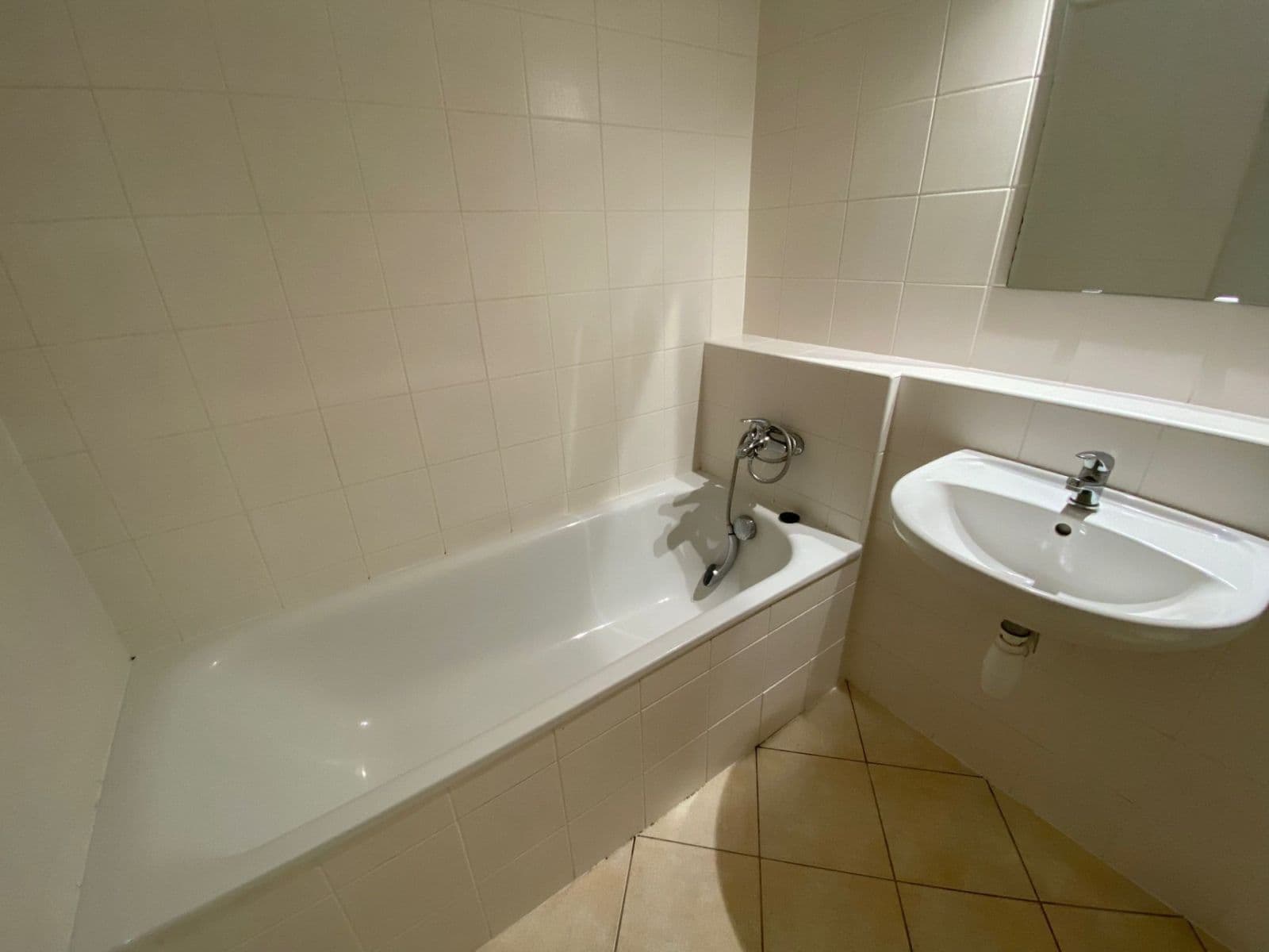 Predaj bytu 1-izbový 39 m², Hnězdenská, Praha, Praha Predaj bytu 1-izbový 39 m², Hnězdenská, Praha, Praha