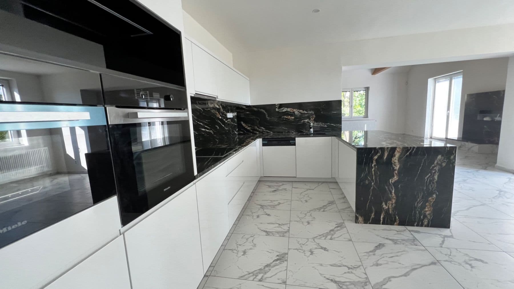 Predaj domu 340 m², pozemek 1.990 m², K Holotovci, Orlová, Moravskoslezský kraj Predaj domu 340 m², pozemek 1.990 m², K Holotovci, Orlová, Moravskoslezský kraj