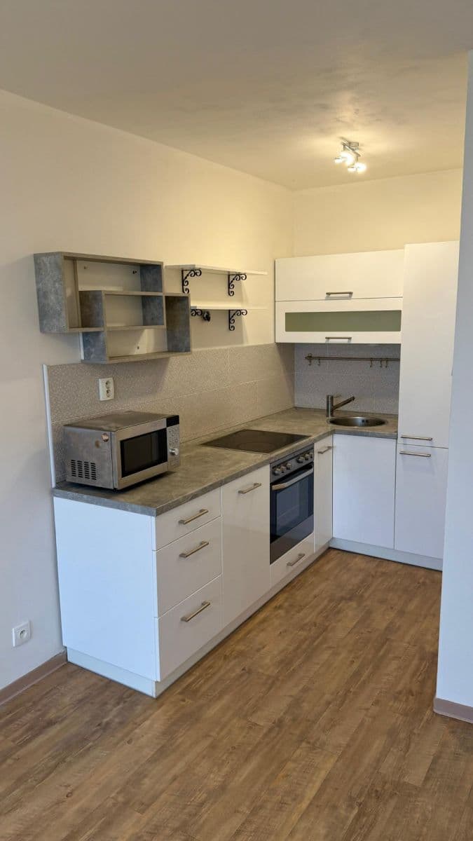 Prenájom bytu 2-izbový 40 m², Františka Malíka, Most, Ústecký kraj Prenájom bytu 2-izbový 40 m², Františka Malíka, Most, Ústecký kraj