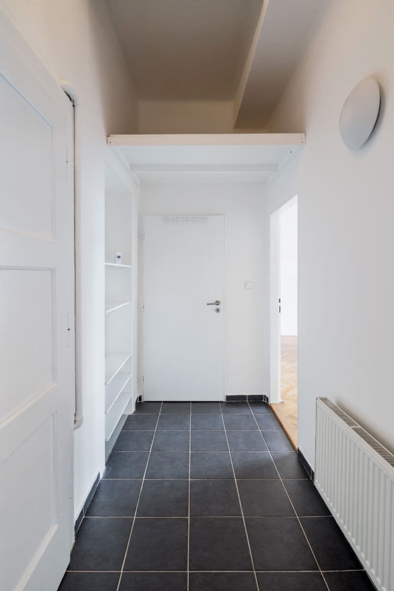 Prenájom bytu 2-izbový 55 m², Sokolovská, Praha, Praha Prenájom bytu 2-izbový 55 m², Sokolovská, Praha, Praha