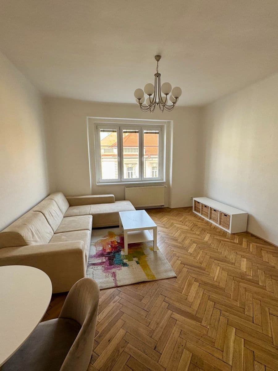 Prenájom bytu 2-izbový 55 m², Sokolovská, Praha, Praha Prenájom bytu 2-izbový 55 m², Sokolovská, Praha, Praha