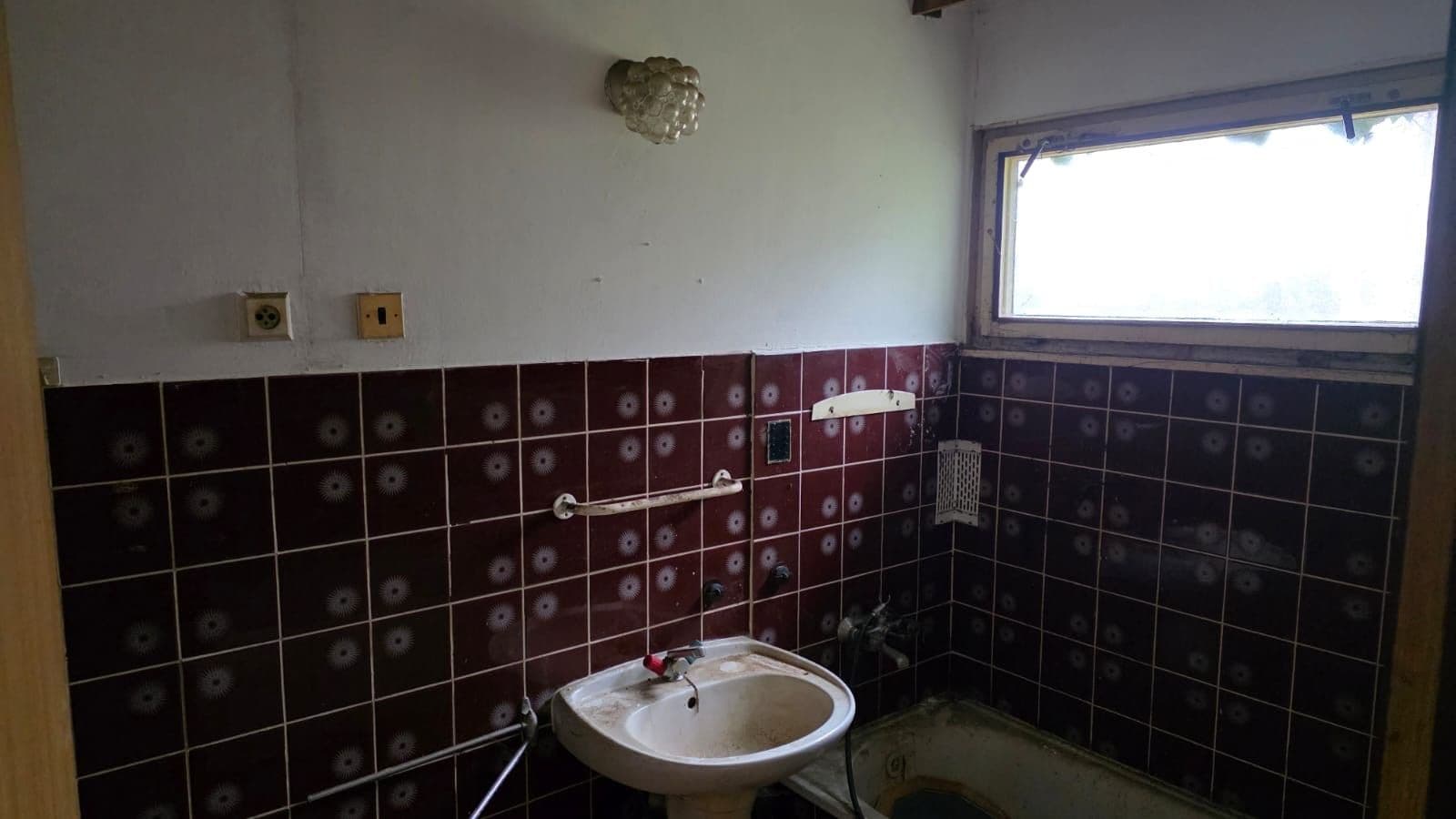 Predaj domu 173 m², pozemek 7 m², Rousměrov, Kraj Vysočina Predaj domu 173 m², pozemek 7 m², Rousměrov, Kraj Vysočina