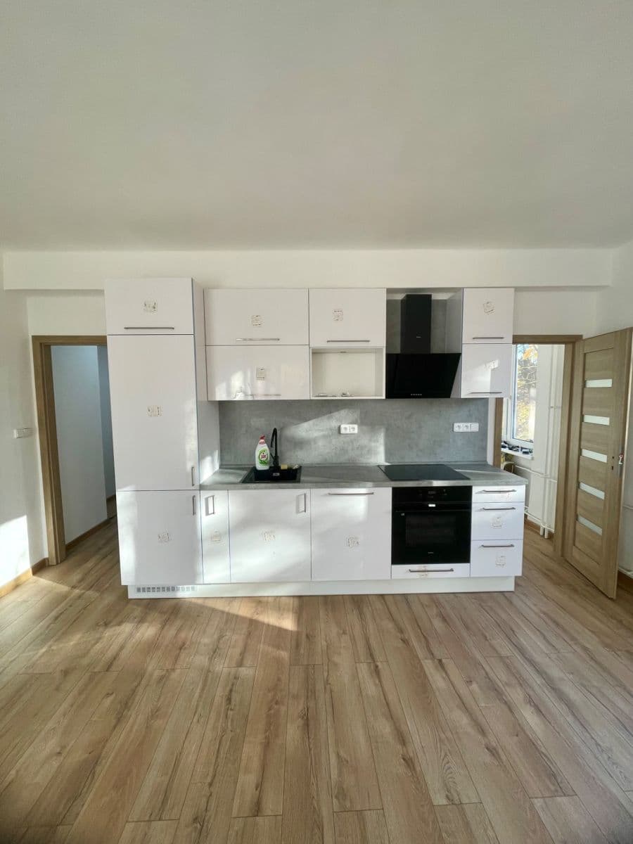 Prenájom bytu 2-izbový 46 m², Matuškova, Havířov, Moravskoslezský kraj Prenájom bytu 2-izbový 46 m², Matuškova, Havířov, Moravskoslezský kraj