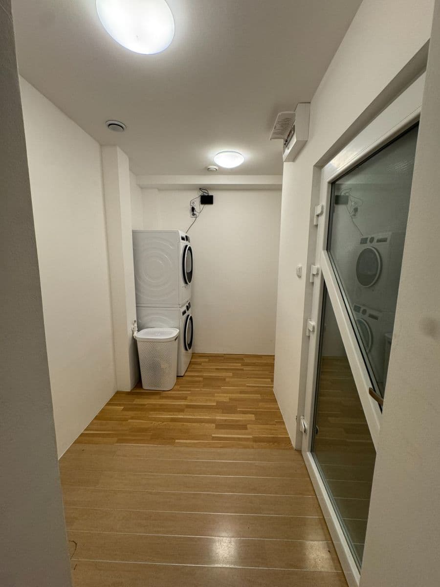 Prenájom bytu 3-izbový 65 m², Norská, Kladno, Středočeský kraj Prenájom bytu 3-izbový 65 m², Norská, Kladno, Středočeský kraj