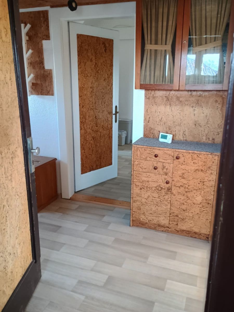 Prenájom bytu 3-izbový 85 m², Na Truhlářce, Praha, Praha Prenájom bytu 3-izbový 85 m², Na Truhlářce, Praha, Praha