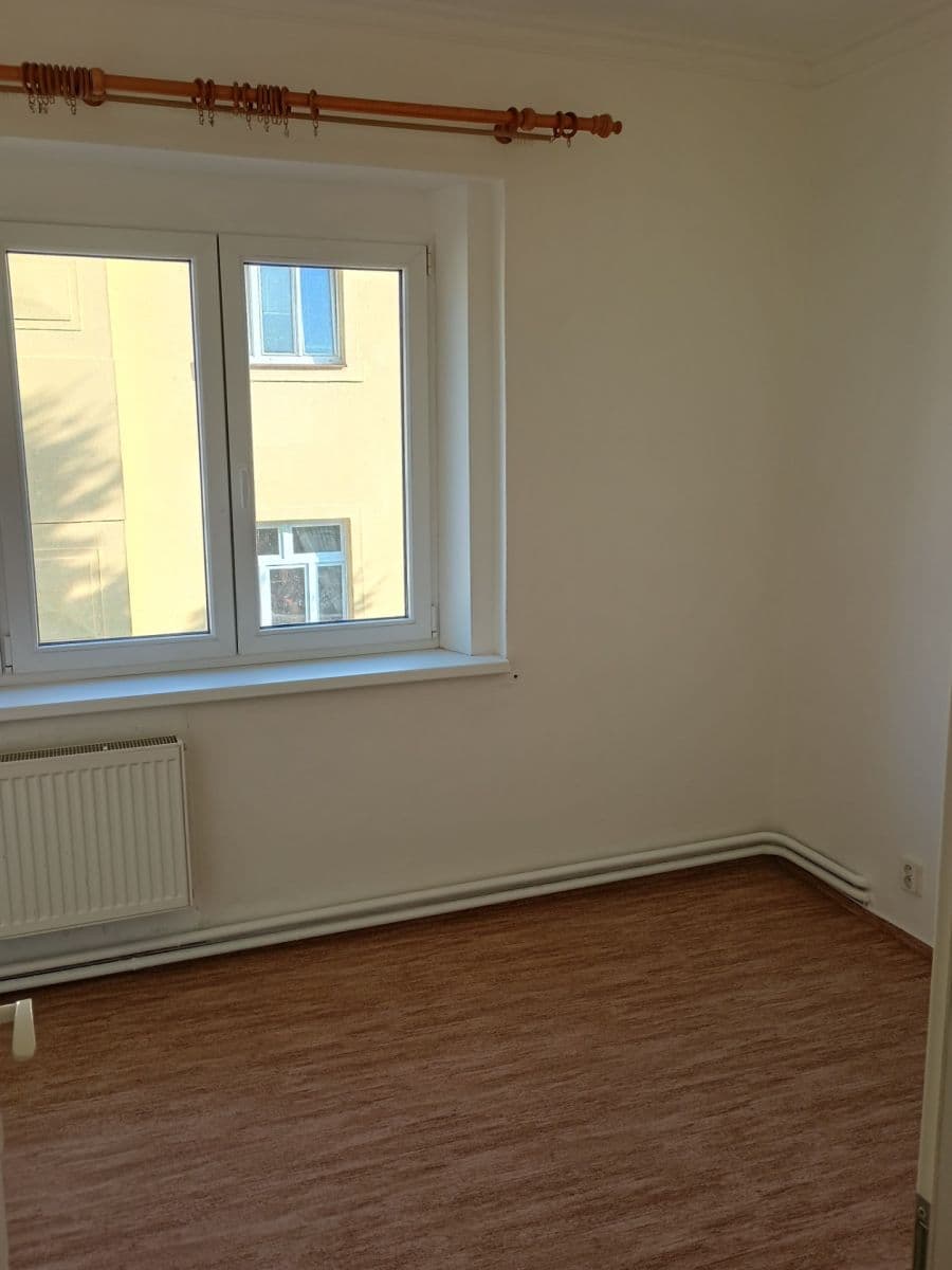 Prenájom bytu 3-izbový 85 m², Na Truhlářce, Praha, Praha Prenájom bytu 3-izbový 85 m², Na Truhlářce, Praha, Praha