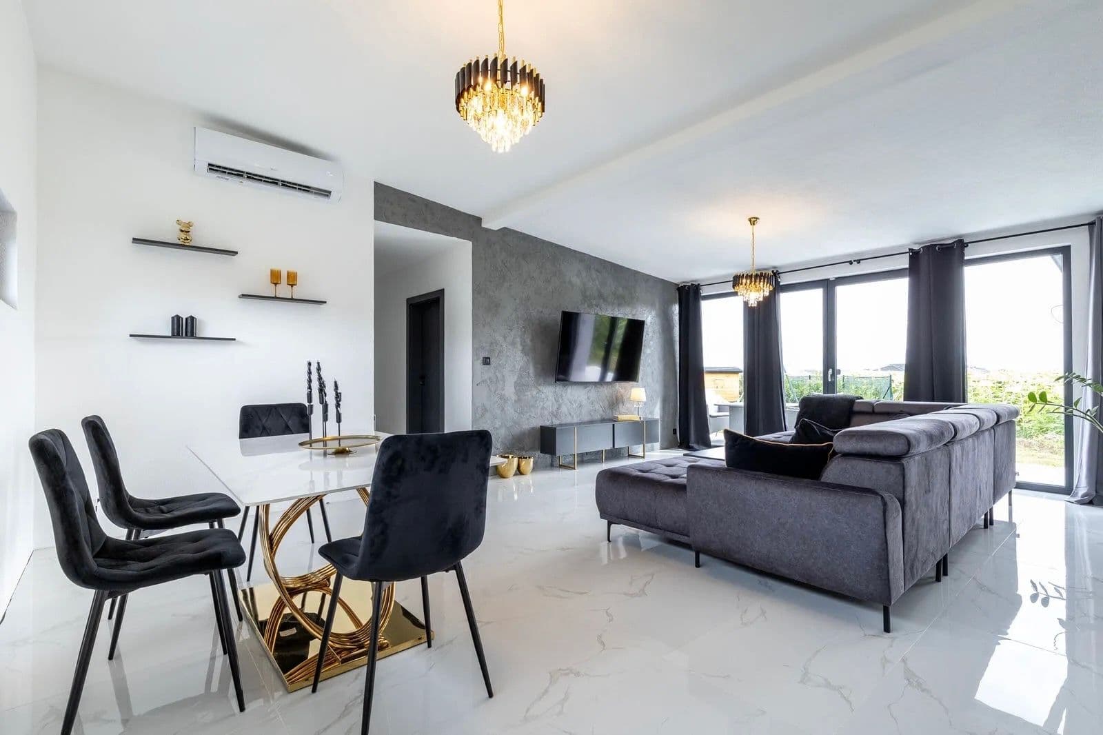 Predaj domu 205 m², pozemek 628 m², Haniska, Košický kraj Predaj domu 205 m², pozemek 628 m², Haniska, Košický kraj