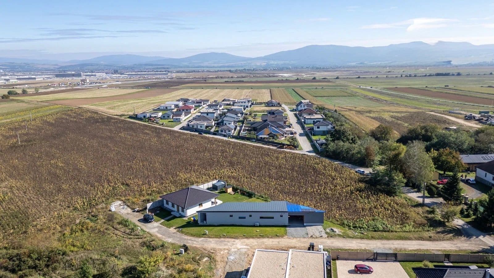 Predaj domu 205 m², pozemek 628 m², Haniska, Košický kraj Predaj domu 205 m², pozemek 628 m², Haniska, Košický kraj