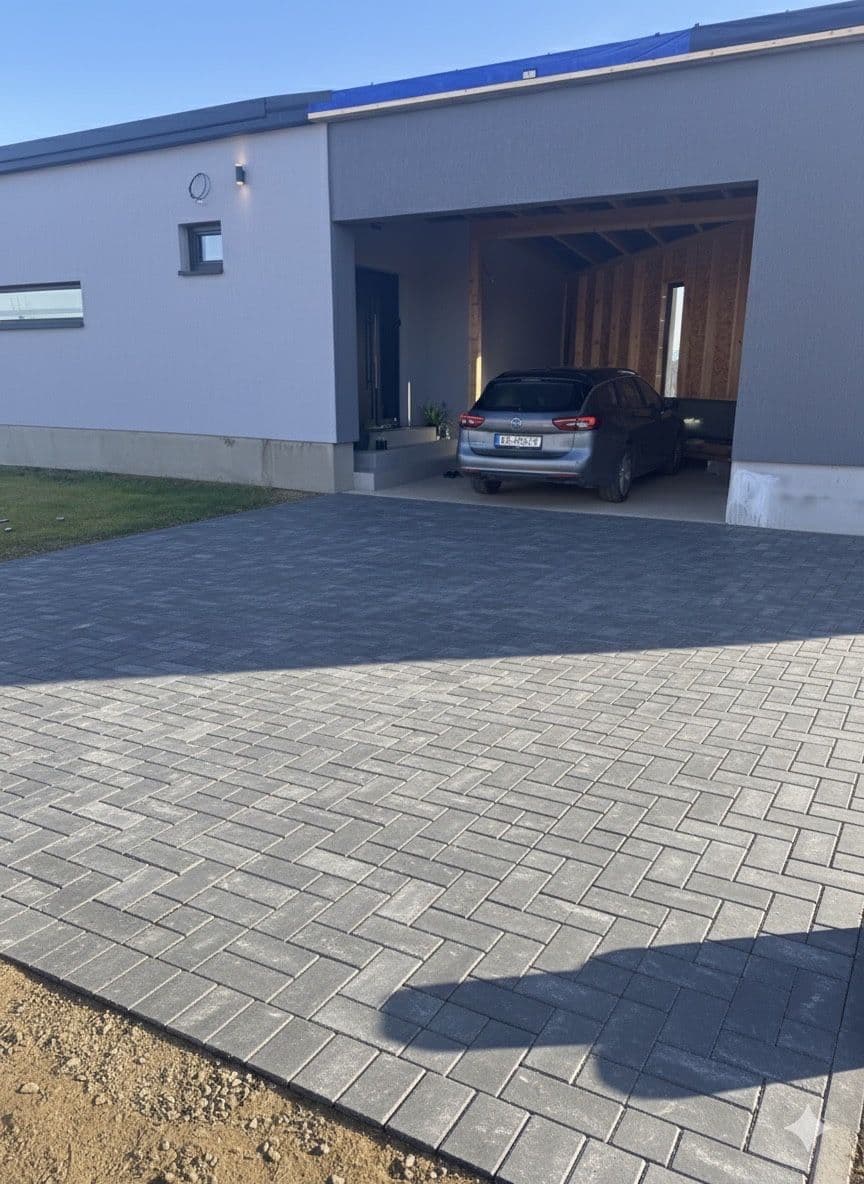 Predaj domu 205 m², pozemek 628 m², Haniska, Košický kraj Predaj domu 205 m², pozemek 628 m², Haniska, Košický kraj