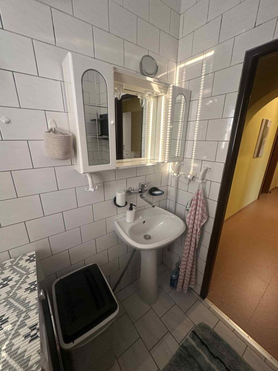 Prenájom bytu 3-izbový 78 m², Družstevní, Hrádek, Plzeňský kraj Prenájom bytu 3-izbový 78 m², Družstevní, Hrádek, Plzeňský kraj