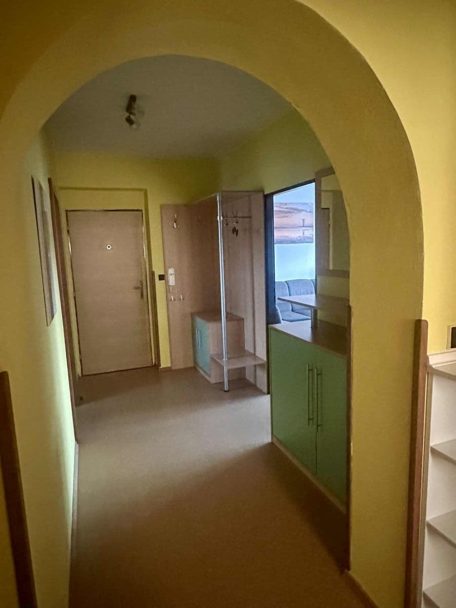 Prenájom bytu 3-izbový 78 m², Družstevní, Hrádek, Plzeňský kraj Prenájom bytu 3-izbový 78 m², Družstevní, Hrádek, Plzeňský kraj