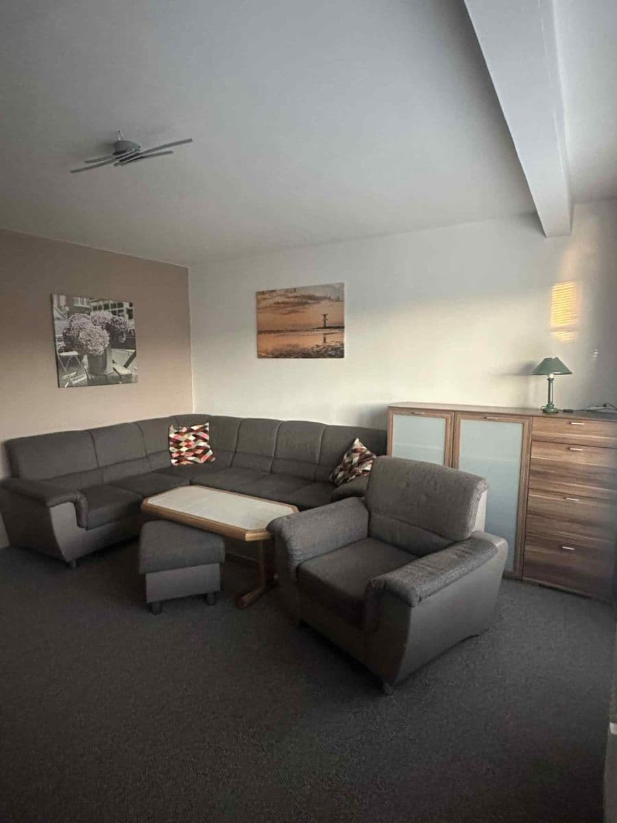 Prenájom bytu 3-izbový 78 m², Družstevní, Hrádek, Plzeňský kraj Prenájom bytu 3-izbový 78 m², Družstevní, Hrádek, Plzeňský kraj