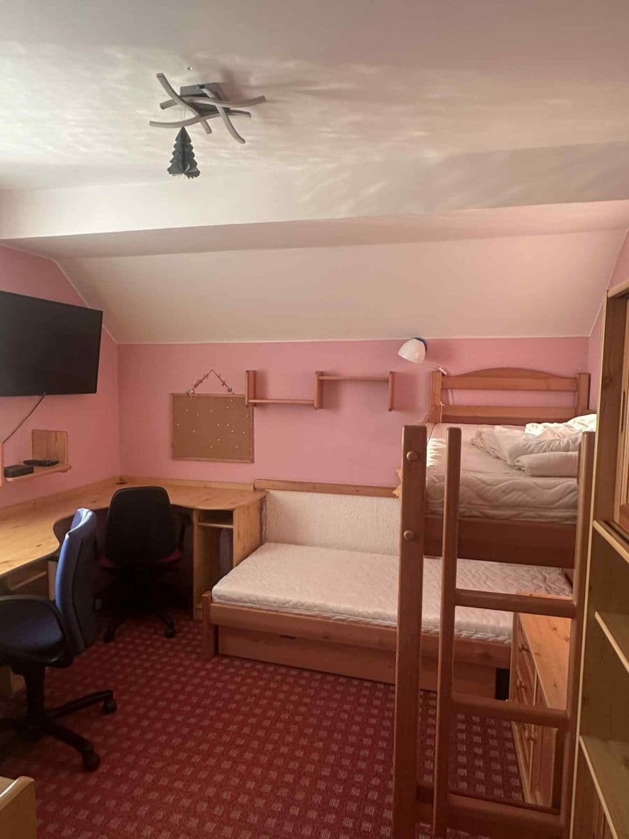 Prenájom bytu 3-izbový 78 m², Družstevní, Hrádek, Plzeňský kraj Prenájom bytu 3-izbový 78 m², Družstevní, Hrádek, Plzeňský kraj