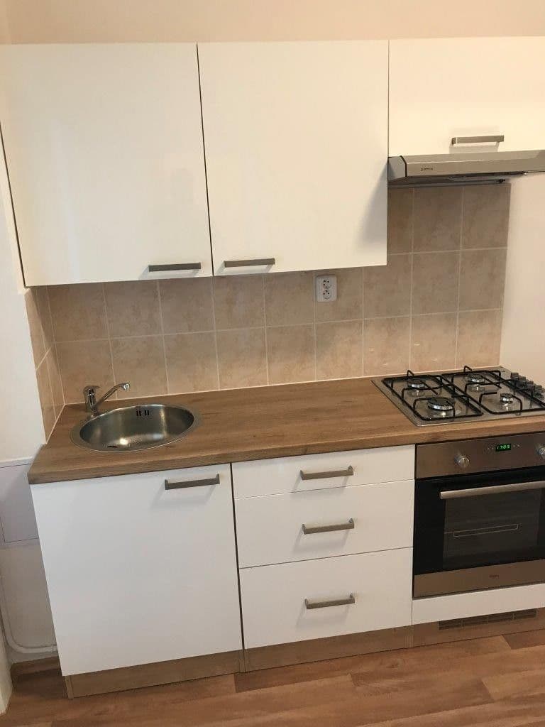 Prenájom bytu 2-izbový 51 m², Jankovcova, Praha, Praha Prenájom bytu 2-izbový 51 m², Jankovcova, Praha, Praha