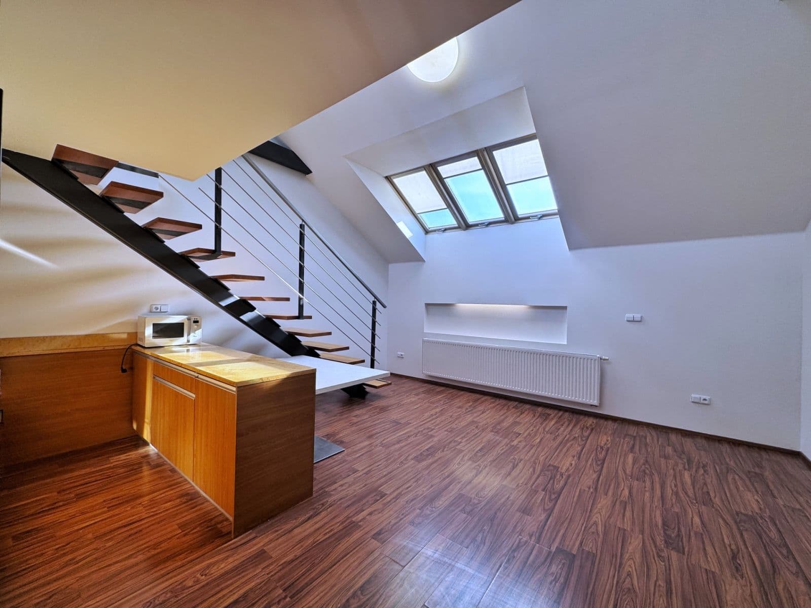 Prenájom bytu 2-izbový 81 m², Hybešova, Brno, Jihomoravský kraj Prenájom bytu 2-izbový 81 m², Hybešova, Brno, Jihomoravský kraj