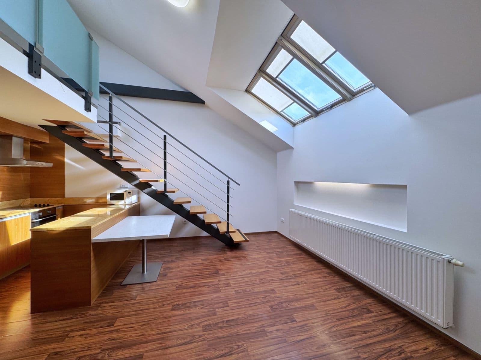 Prenájom bytu 2-izbový 81 m², Hybešova, Brno, Jihomoravský kraj Prenájom bytu 2-izbový 81 m², Hybešova, Brno, Jihomoravský kraj