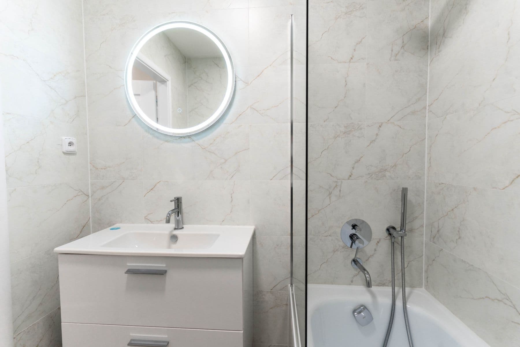 Predaj bytu 3-izbový 77 m², Hekrova, Praha, Praha Predaj bytu 3-izbový 77 m², Hekrova, Praha, Praha