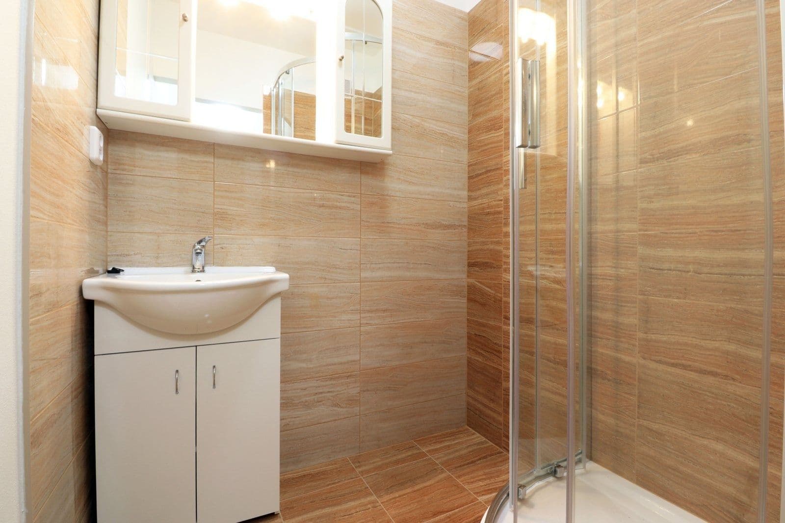 Prenájom bytu 2-izbový 62 m², Sokolovská, Plzeň, Plzeňský kraj Prenájom bytu 2-izbový 62 m², Sokolovská, Plzeň, Plzeňský kraj