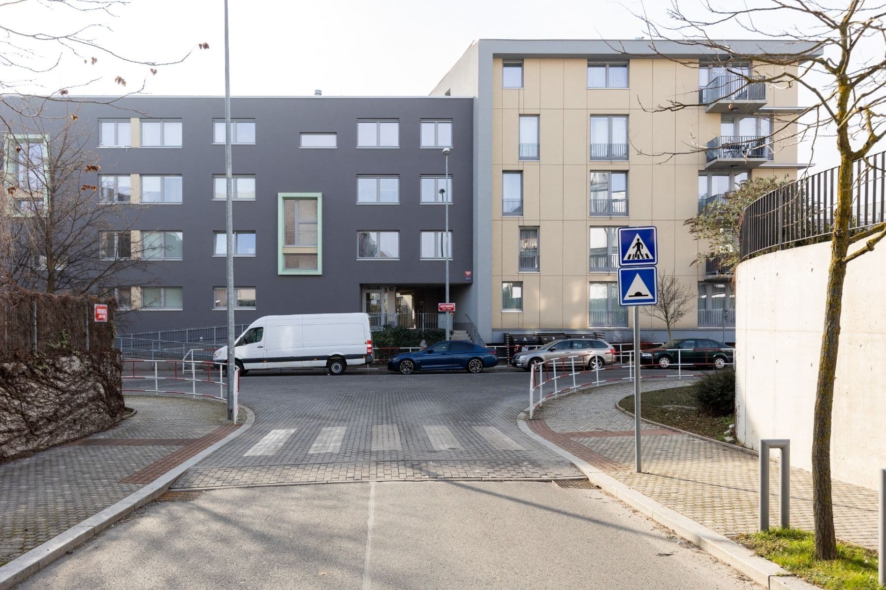 Prenájom bytu 1-izbový 48 m², Olgy Havlové, Praha, Praha Prenájom bytu 1-izbový 48 m², Olgy Havlové, Praha, Praha