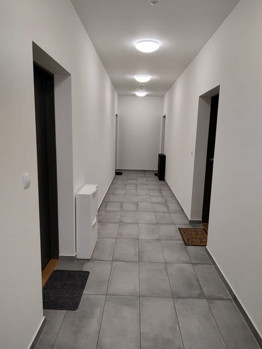 Prenájom bytu 2-izbový 49 m², Bohumila Landy, Kladno, Středočeský kraj Prenájom bytu 2-izbový 49 m², Bohumila Landy, Kladno, Středočeský kraj