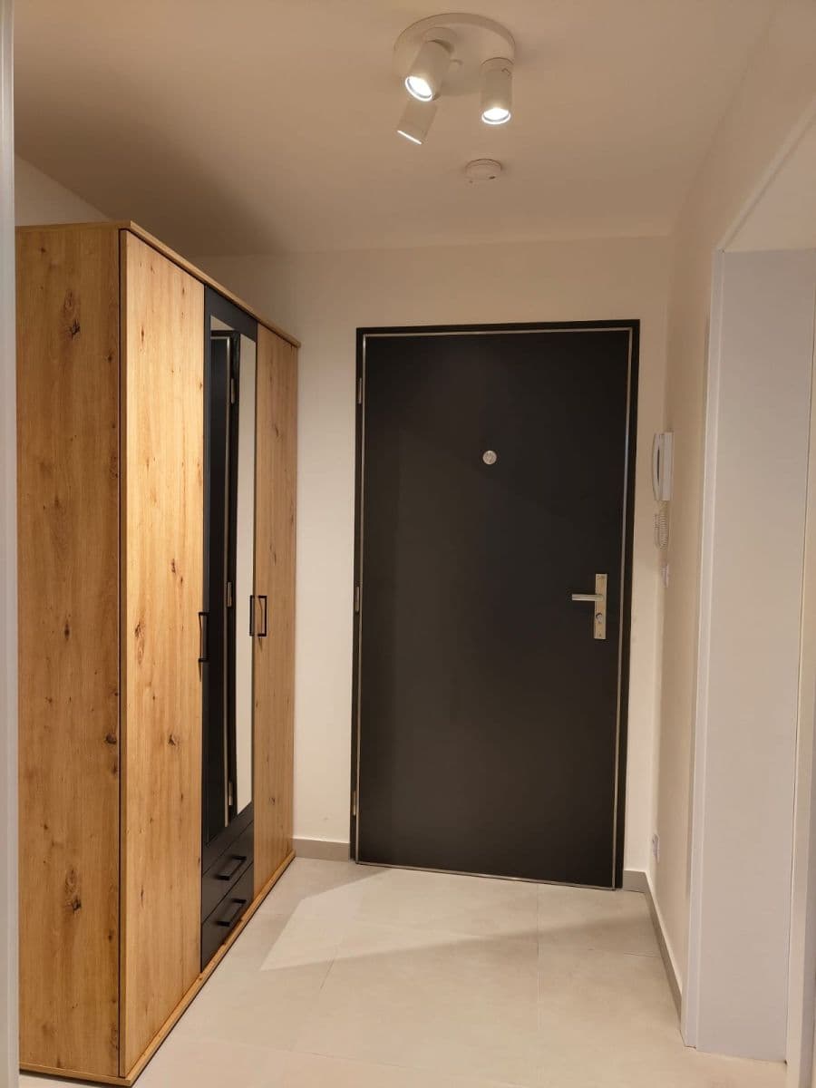 Prenájom bytu 2-izbový 49 m², Bohumila Landy, Kladno, Středočeský kraj Prenájom bytu 2-izbový 49 m², Bohumila Landy, Kladno, Středočeský kraj