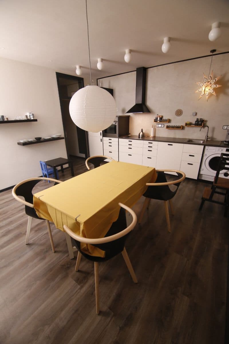 Prenájom bytu 3-izbový 136 m², Na Kazance, Praha, Praha Prenájom bytu 3-izbový 136 m², Na Kazance, Praha, Praha