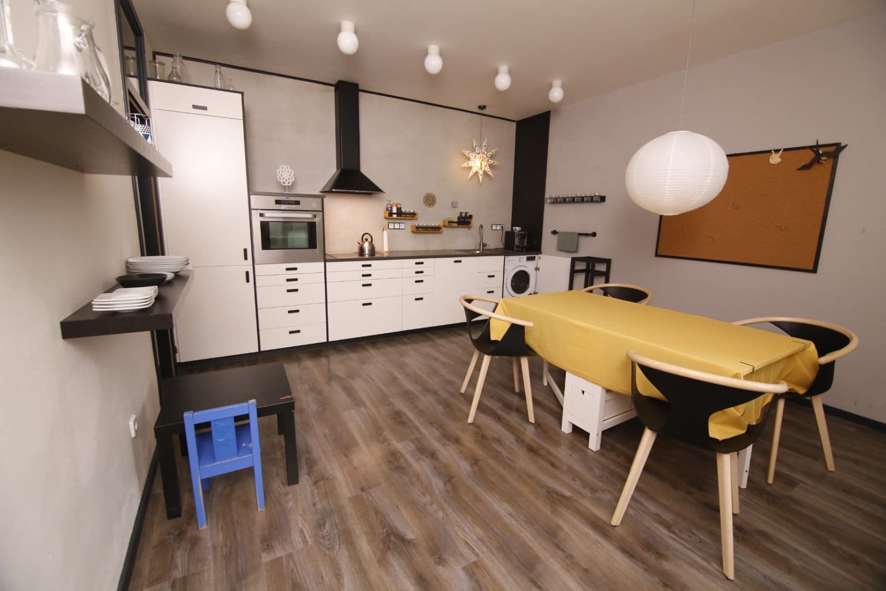 Prenájom bytu 3-izbový 136 m², Na Kazance, Praha, Praha Prenájom bytu 3-izbový 136 m², Na Kazance, Praha, Praha