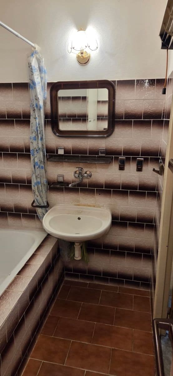 Predaj bytu 3-izbový 72 m², Kukelská, Praha, Praha Predaj bytu 3-izbový 72 m², Kukelská, Praha, Praha