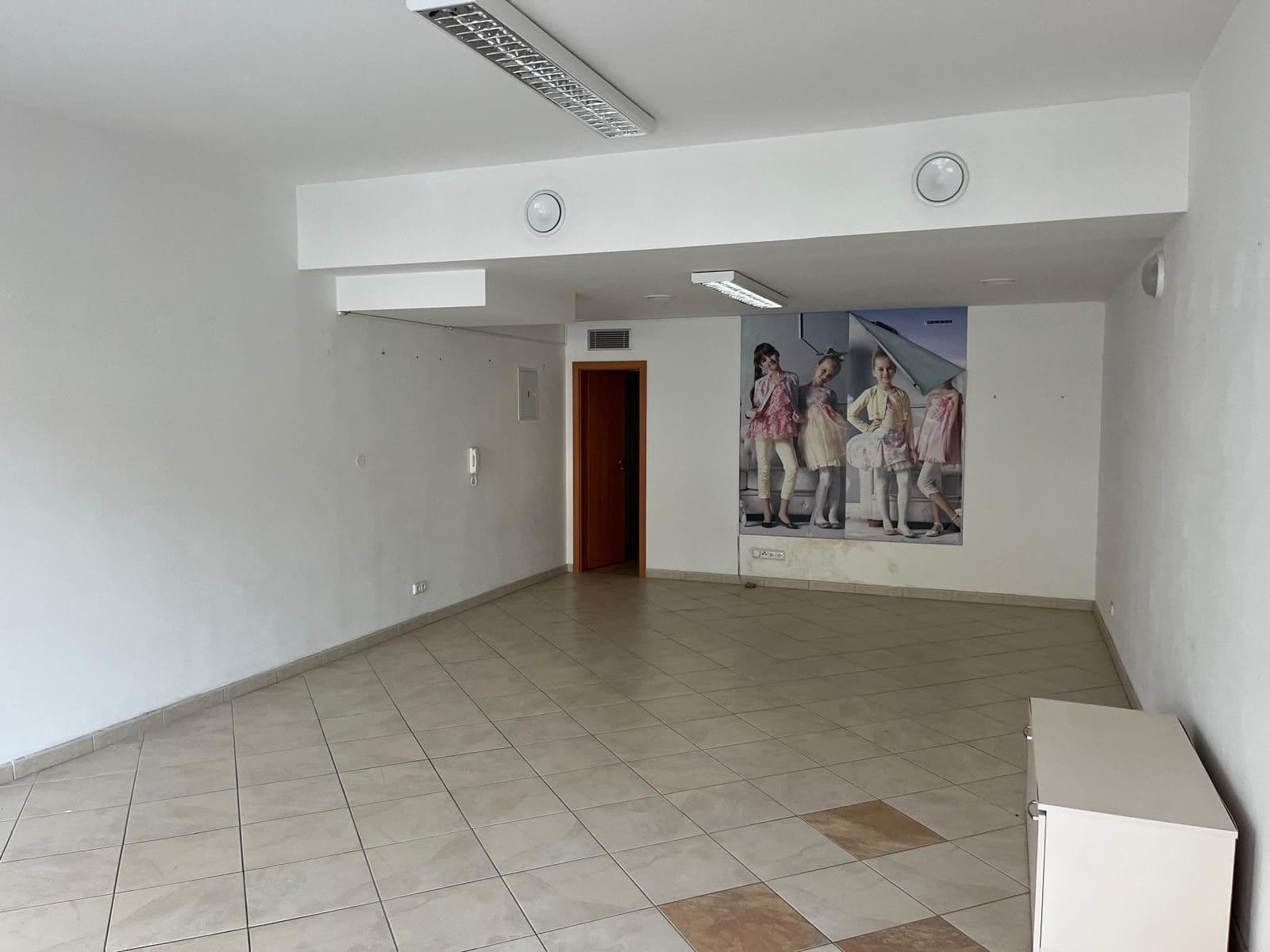 Predaj bytu 3-izbový 301 m², Zámecký vrch, Karlovy Vary, Karlovarský kraj Predaj bytu 3-izbový 301 m², Zámecký vrch, Karlovy Vary, Karlovarský kraj