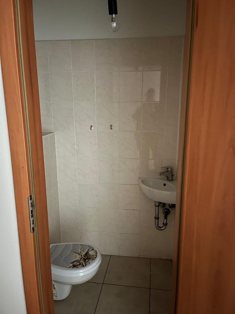 Predaj bytu 3-izbový 301 m², Zámecký vrch, Karlovy Vary, Karlovarský kraj Predaj bytu 3-izbový 301 m², Zámecký vrch, Karlovy Vary, Karlovarský kraj