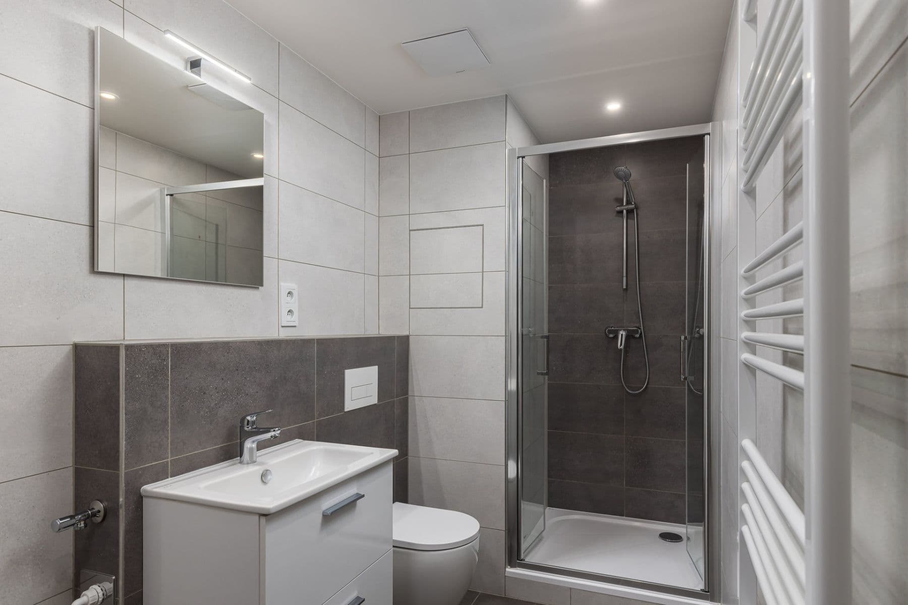 Prenájom bytu 1-izbový 31 m², Fabiánové, Praha, Praha Prenájom bytu 1-izbový 31 m², Fabiánové, Praha, Praha