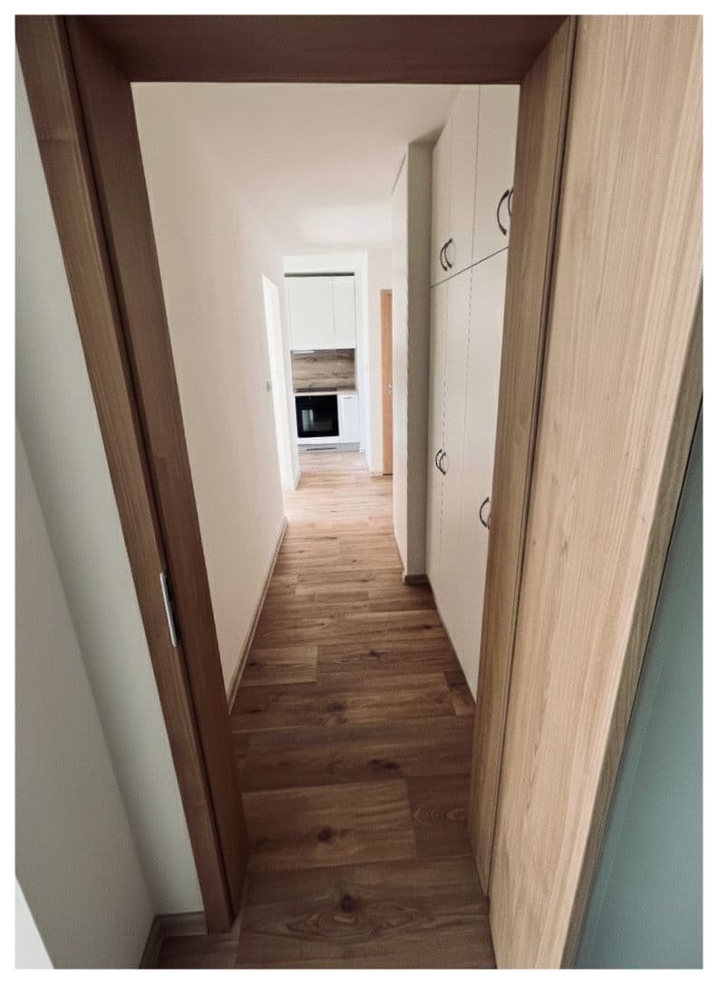 Predaj bytu 4-izbový 104 m², Smikova, Praha, Praha Predaj bytu 4-izbový 104 m², Smikova, Praha, Praha