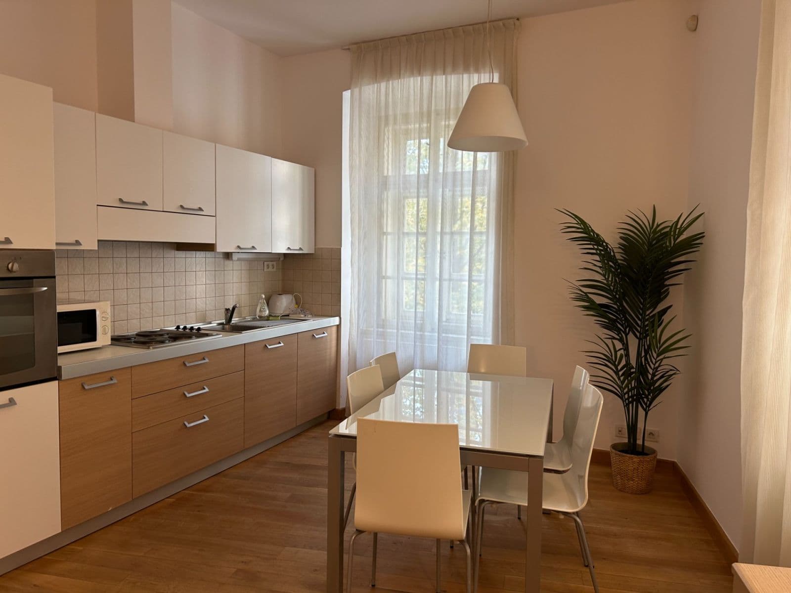 Predaj bytu 3-izbový 79 m², Petrská, Praha, Praha Predaj bytu 3-izbový 79 m², Petrská, Praha, Praha