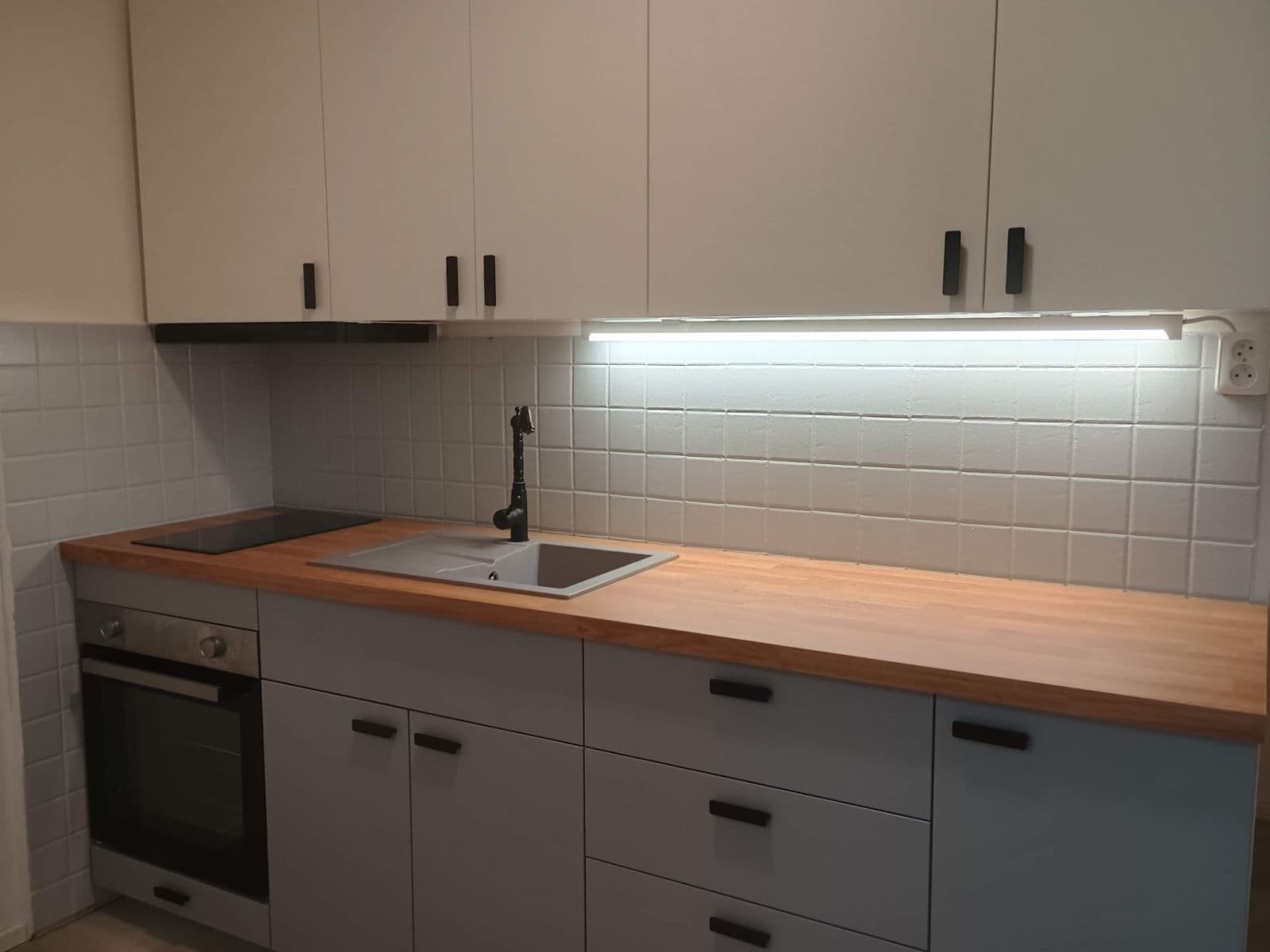 Prenájom bytu 2-izbový 54 m², Marie Majerové, Ledeč nad Sázavou, Kraj Vysočina Prenájom bytu 2-izbový 54 m², Marie Majerové, Ledeč nad Sázavou, Kraj Vysočina