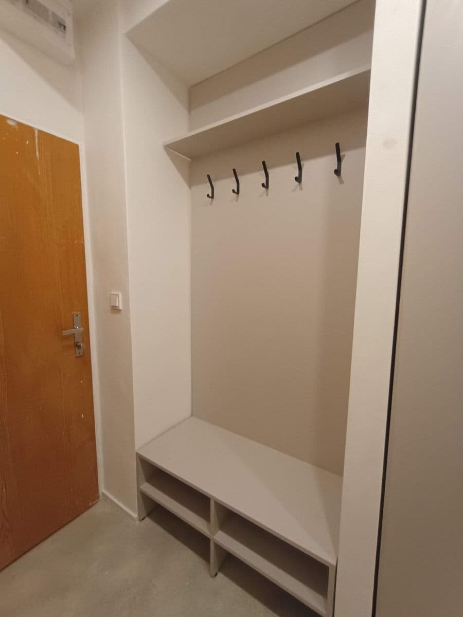 Prenájom bytu 2-izbový 54 m², Marie Majerové, Ledeč nad Sázavou, Kraj Vysočina Prenájom bytu 2-izbový 54 m², Marie Majerové, Ledeč nad Sázavou, Kraj Vysočina