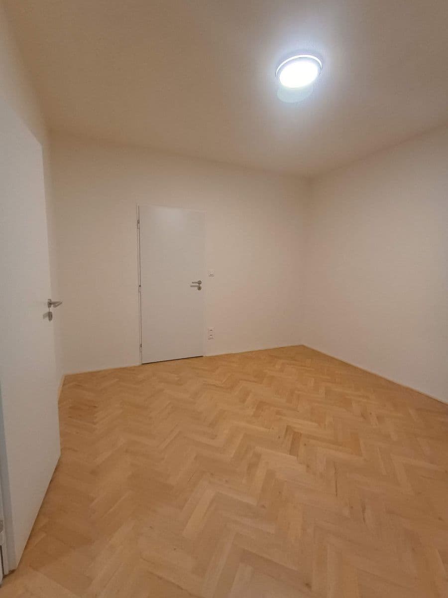 Prenájom bytu 2-izbový 54 m², Marie Majerové, Ledeč nad Sázavou, Kraj Vysočina Prenájom bytu 2-izbový 54 m², Marie Majerové, Ledeč nad Sázavou, Kraj Vysočina