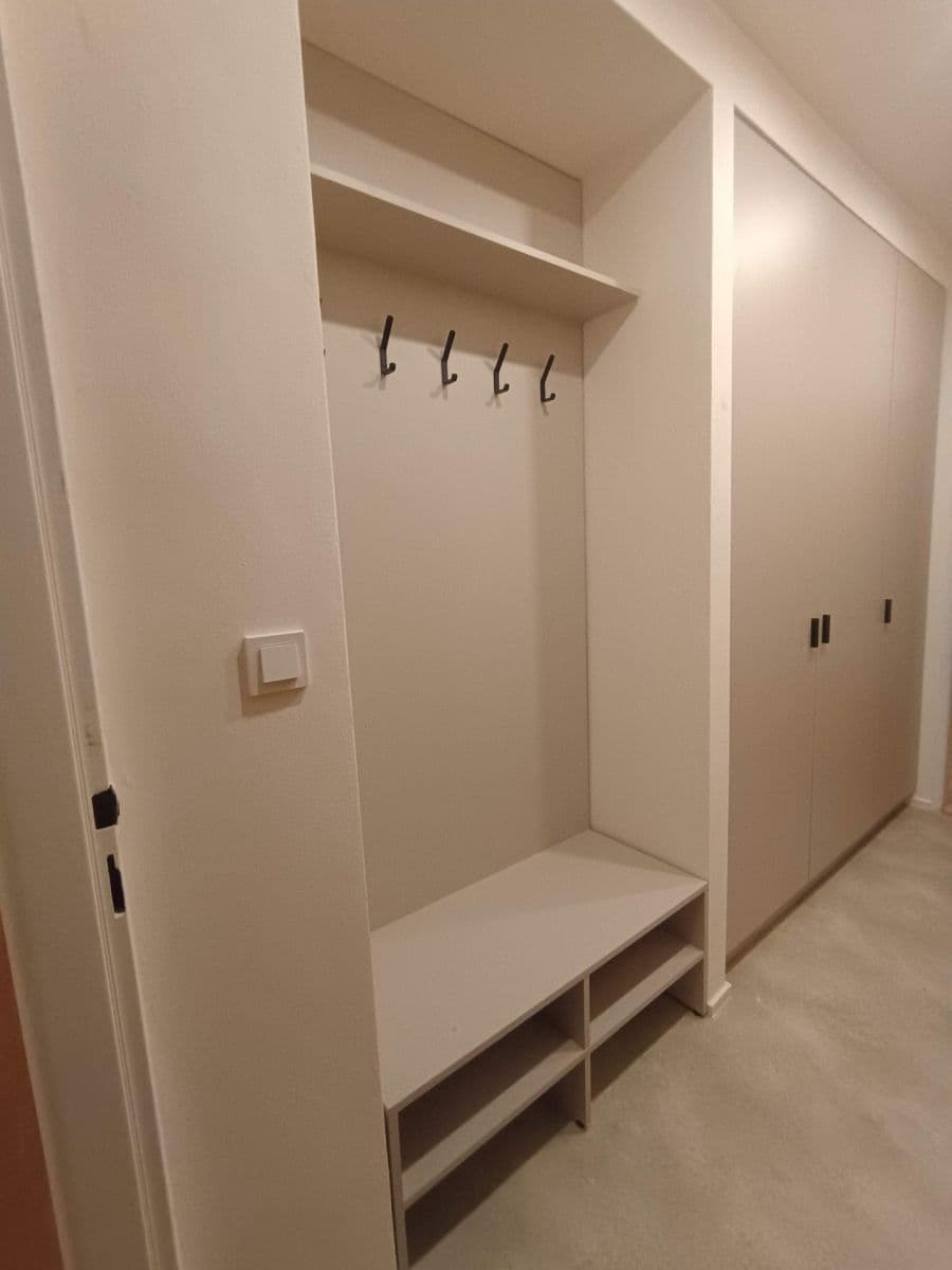 Prenájom bytu 2-izbový 54 m², Marie Majerové, Ledeč nad Sázavou, Kraj Vysočina Prenájom bytu 2-izbový 54 m², Marie Majerové, Ledeč nad Sázavou, Kraj Vysočina