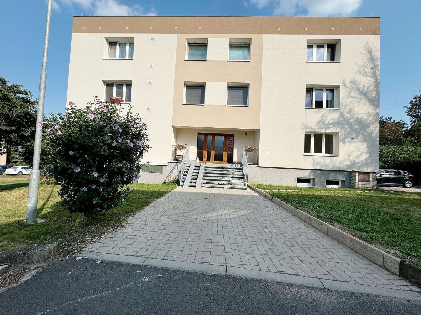 Prenájom bytu 3-izbový 83 m², Pippichova, Zlonice, Středočeský kraj Prenájom bytu 3-izbový 83 m², Pippichova, Zlonice, Středočeský kraj