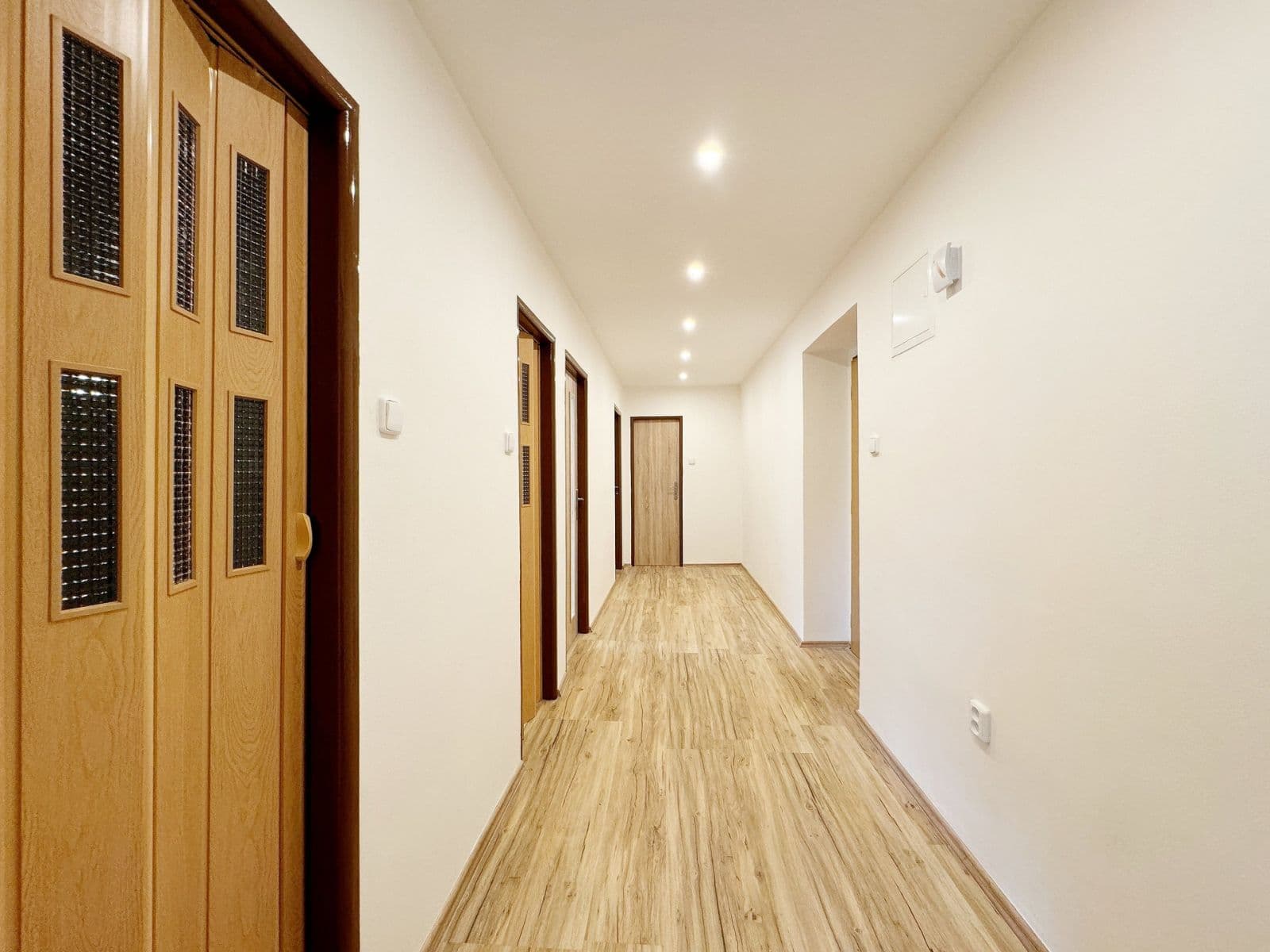 Prenájom bytu 3-izbový 83 m², Pippichova, Zlonice, Středočeský kraj Prenájom bytu 3-izbový 83 m², Pippichova, Zlonice, Středočeský kraj