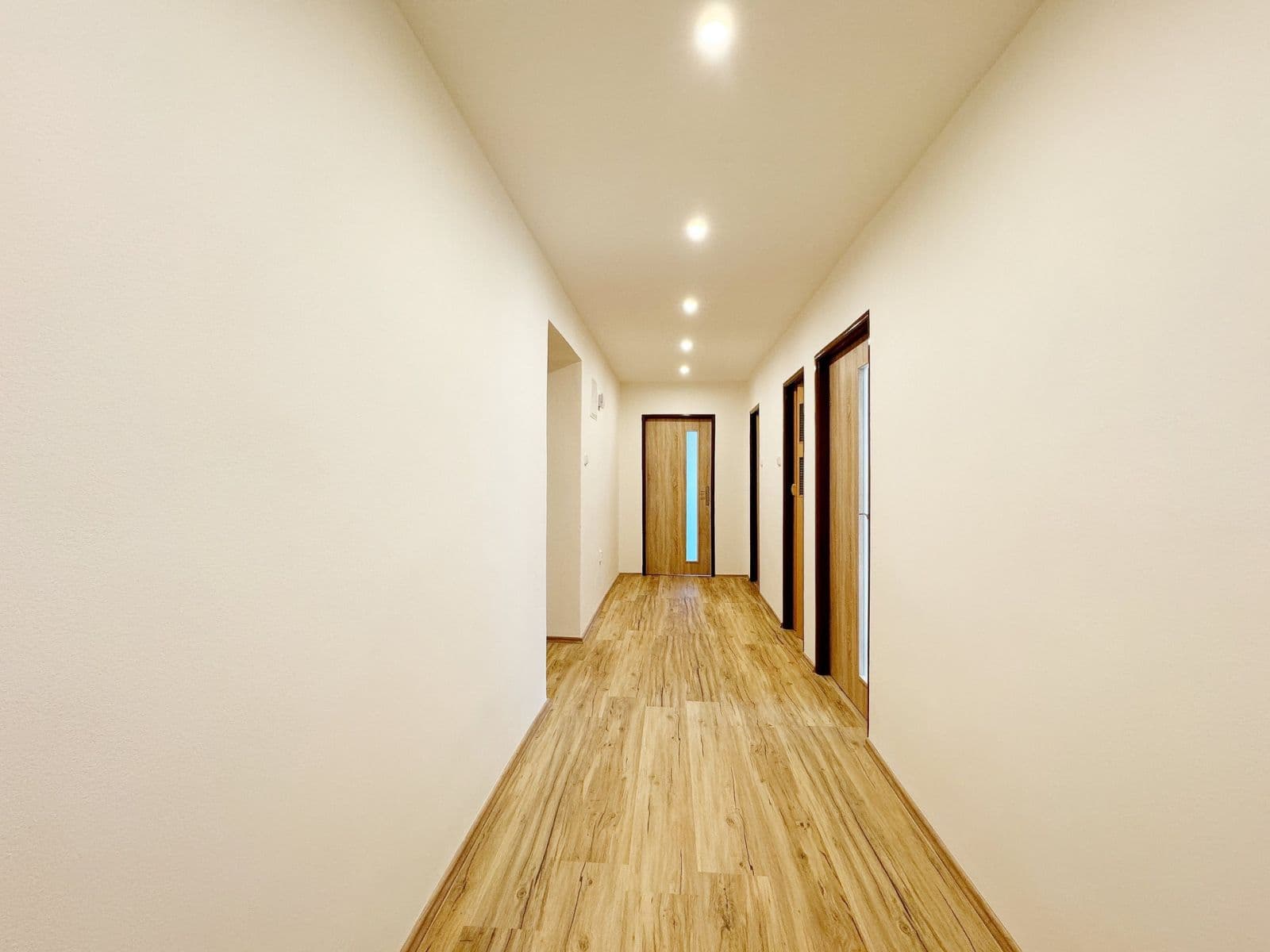 Prenájom bytu 3-izbový 83 m², Pippichova, Zlonice, Středočeský kraj Prenájom bytu 3-izbový 83 m², Pippichova, Zlonice, Středočeský kraj