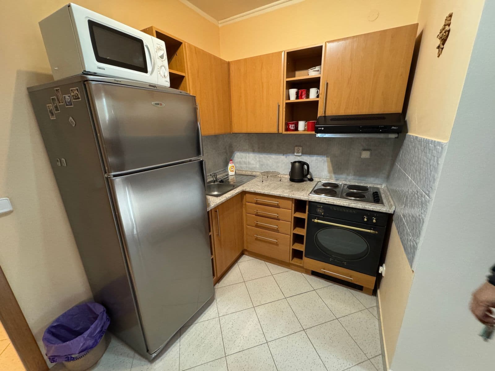 Prenájom bytu 1-izbový 40 m², Hlubočepská, Praha, Praha Prenájom bytu 1-izbový 40 m², Hlubočepská, Praha, Praha